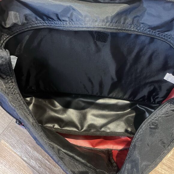 LL Bean Messenger Bag Nylon Burgundy Carryon Zipper Expandable Travel Laptop - Picture 8 of 16